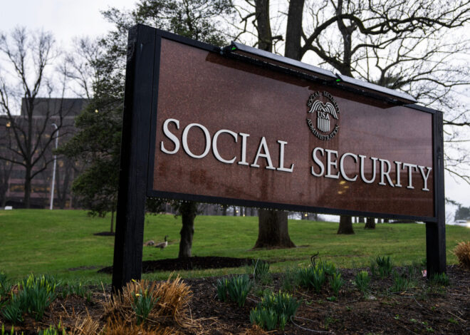 Trustees: Social Security, Medicare outlook slightly worse
