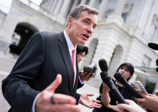 Democrats rebuff Trump pitch on surveillance authority