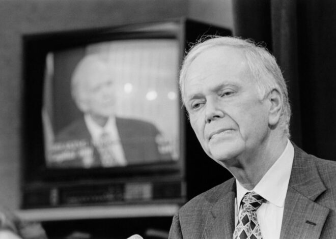 Packwood, former senator who resigned amid sex scandal, dead at 93