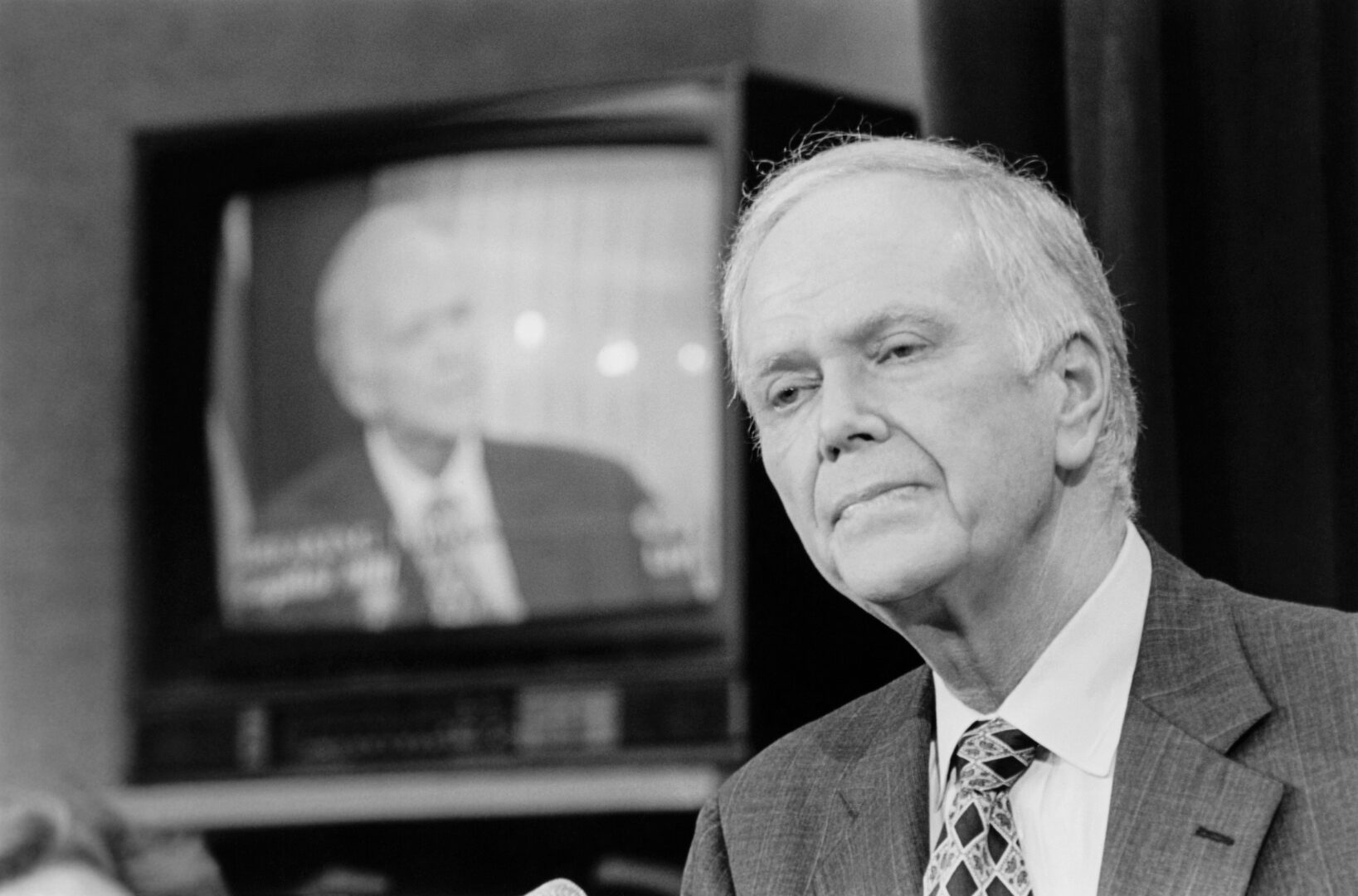 Packwood, former senator who resigned amid sex scandal, dead at 93