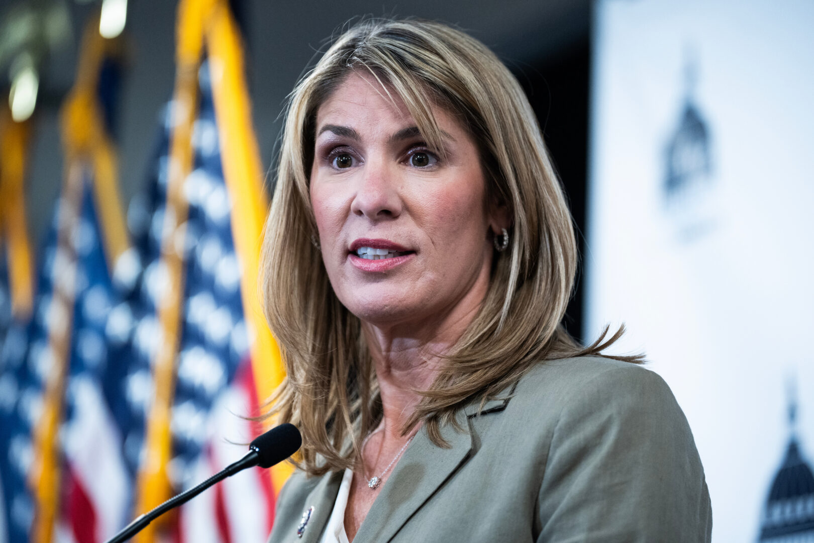 Bipartisan AI draft proposes three-year preemption of state laws