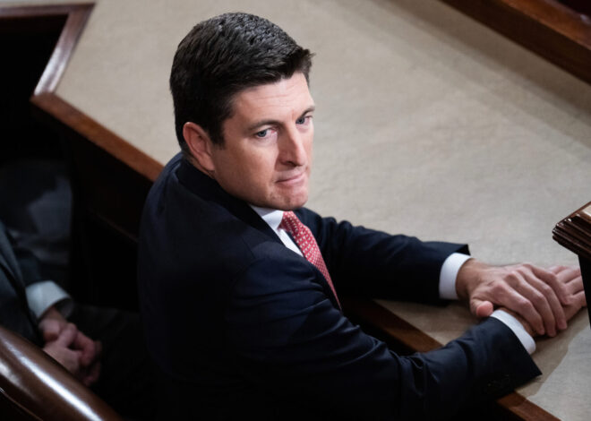 Congressional stock-trading bill passes the House