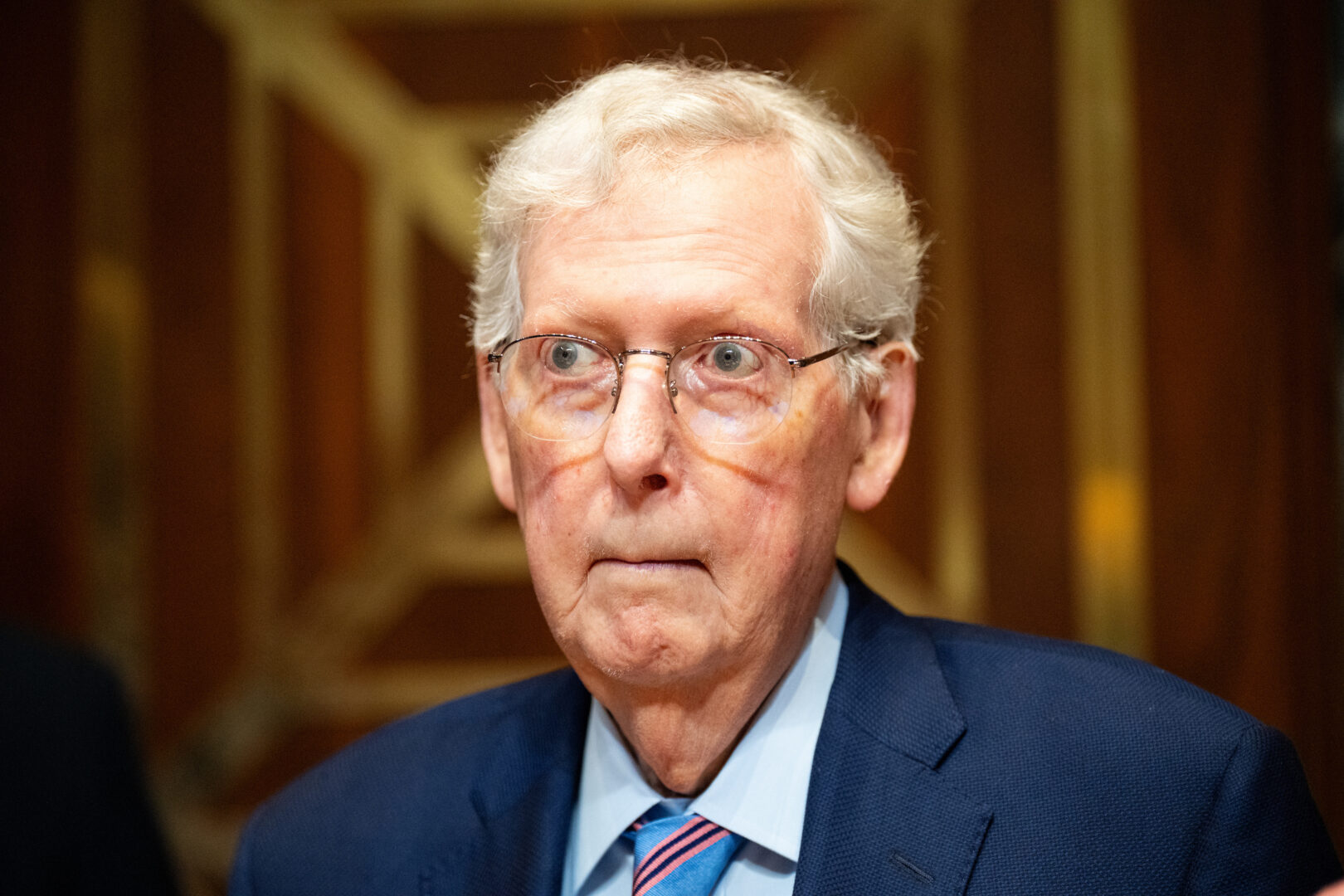 GOP leaders tried to quell McConnell health questions. It’s not working