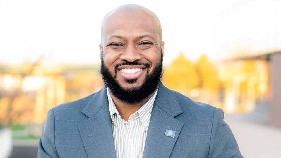 South Dakota Democratic nominee exits Senate race, bolstering independent rival