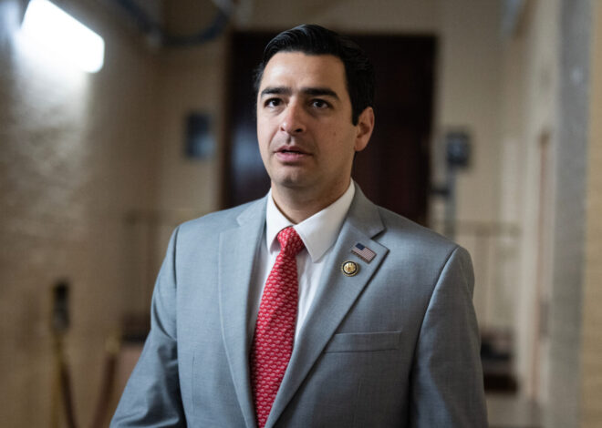Bill aimed at voter anger over data centers passes House