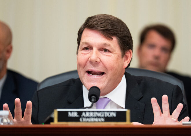 Fiscal commission weighed as tool to fight soaring debt