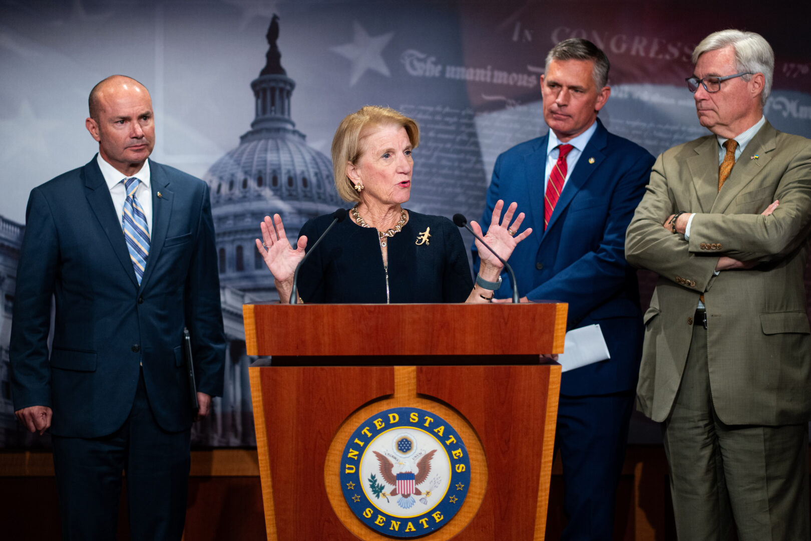 Permitting bill writers seek industry aid ahead of Senate vote