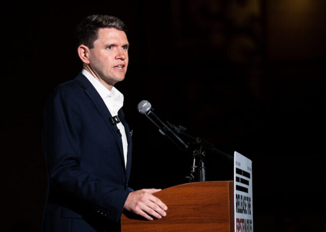 Senate Democratic candidates keep the cash flowing, new filings show