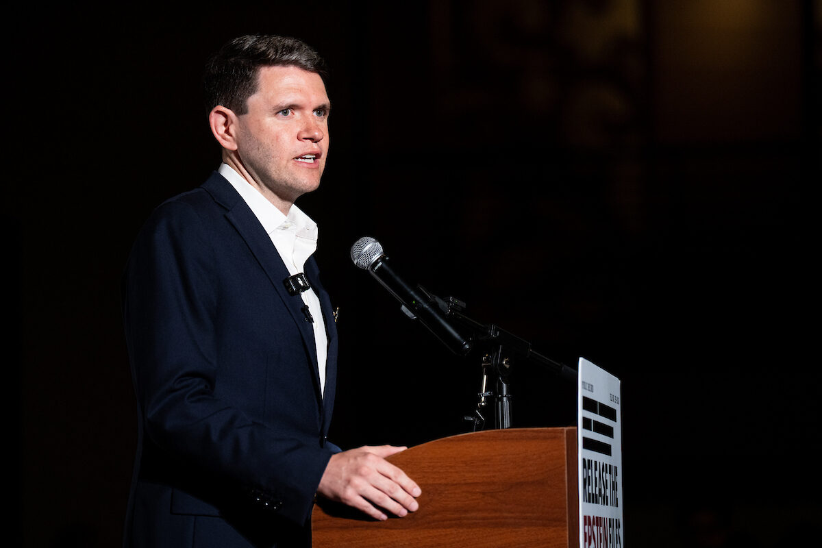 Senate Democratic candidates keep the cash flowing, new filings show